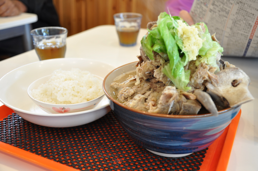 沖縄名物　「骨汁」