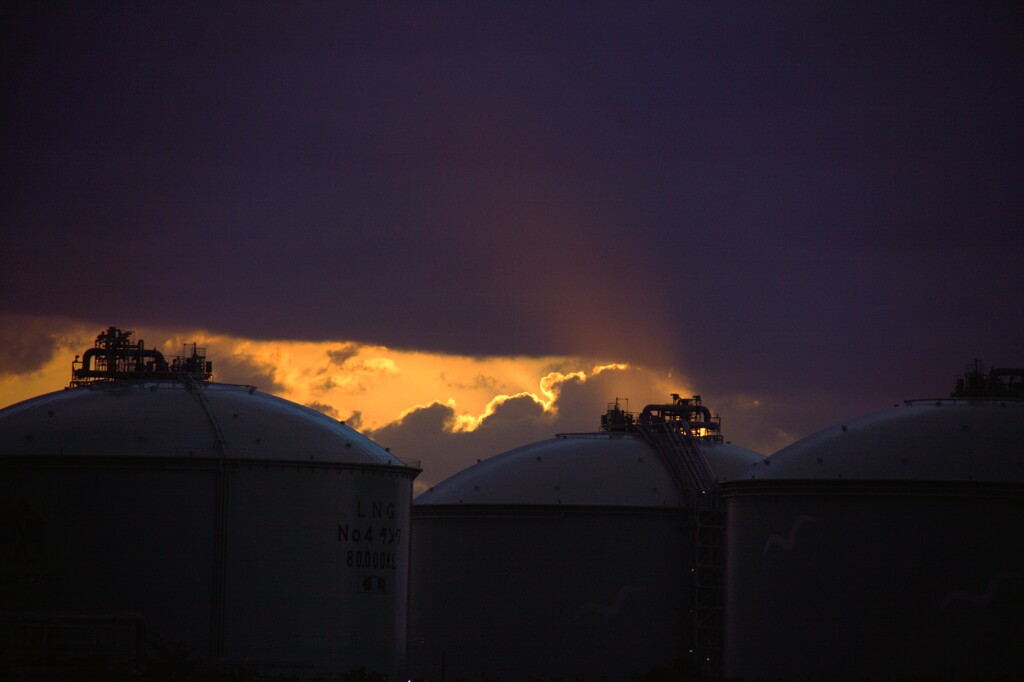 光を閉じ込めて