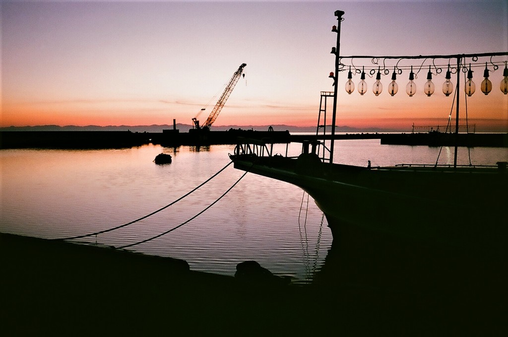 漁港の夕暮れ1