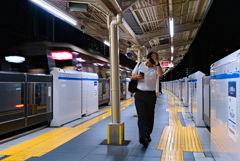 「かすがのみち」駅ホーム　1