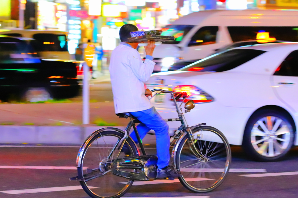 自動運転自転車の公道実験中か？