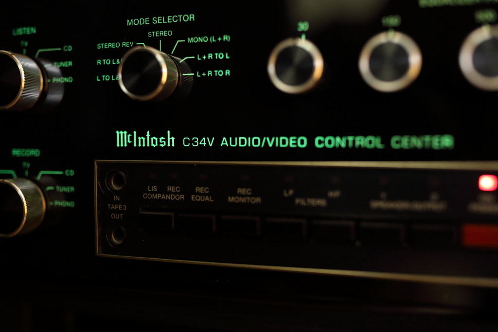 McIntosh C34V