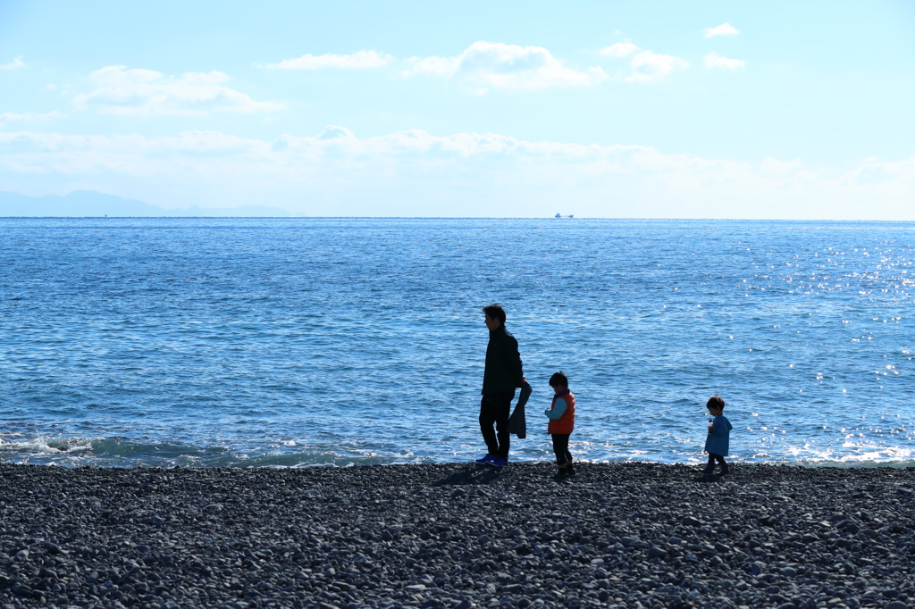 冬の海岸で