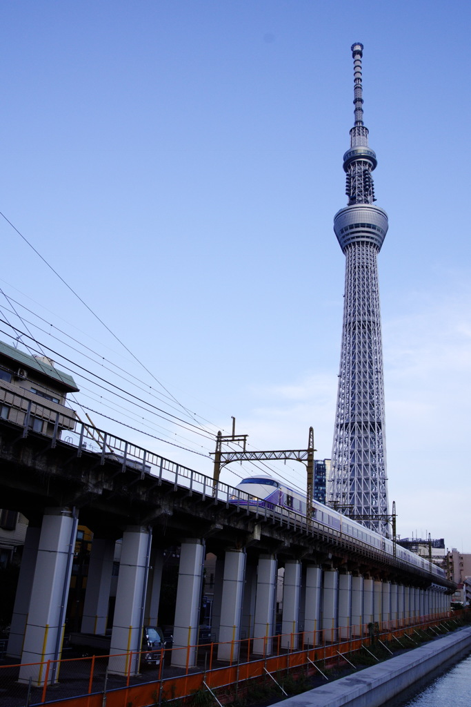 スカイツリーとスペーシア