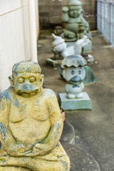 鎮座