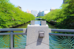 川
