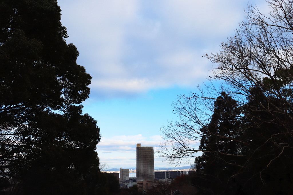 東に抜ける風景