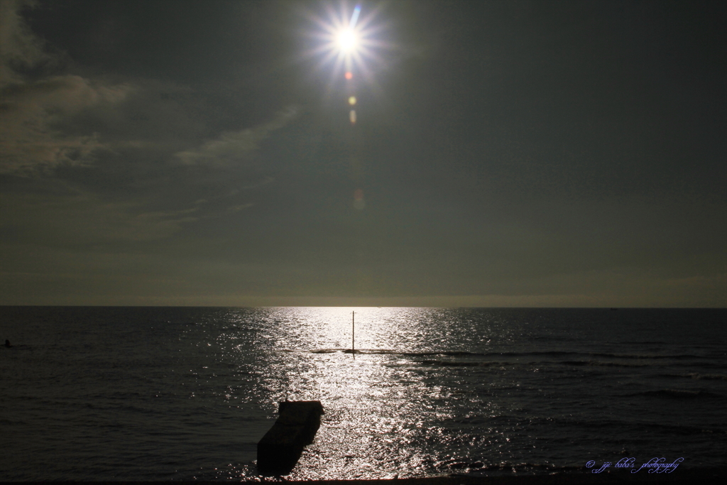 Cross floating in the sea ✞　Over time. .