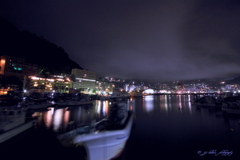 深夜の熱海港