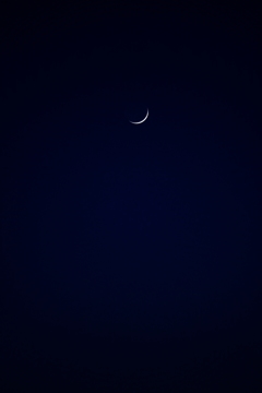 月