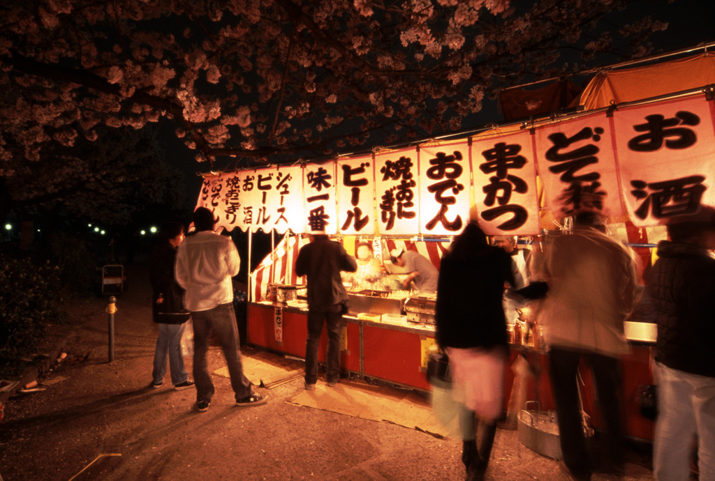 鶴舞公園の夜店