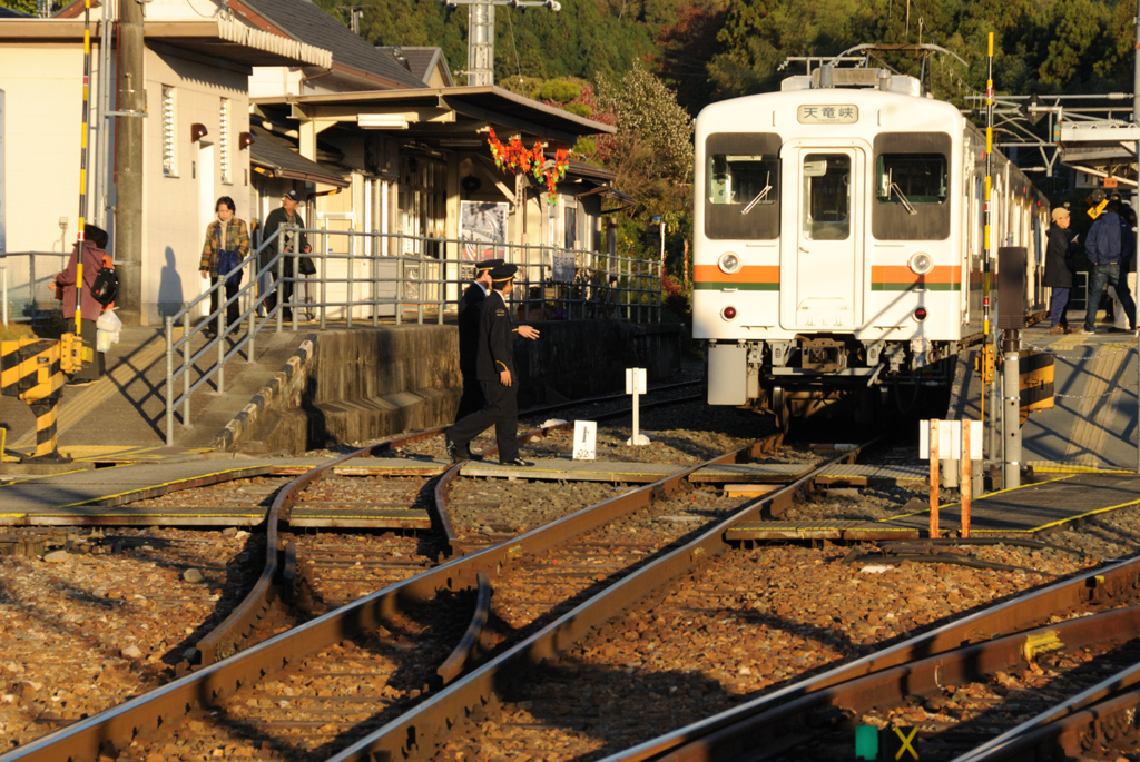 飯田線、2007年晩秋、119系は更新工事がされていて美しかった。
