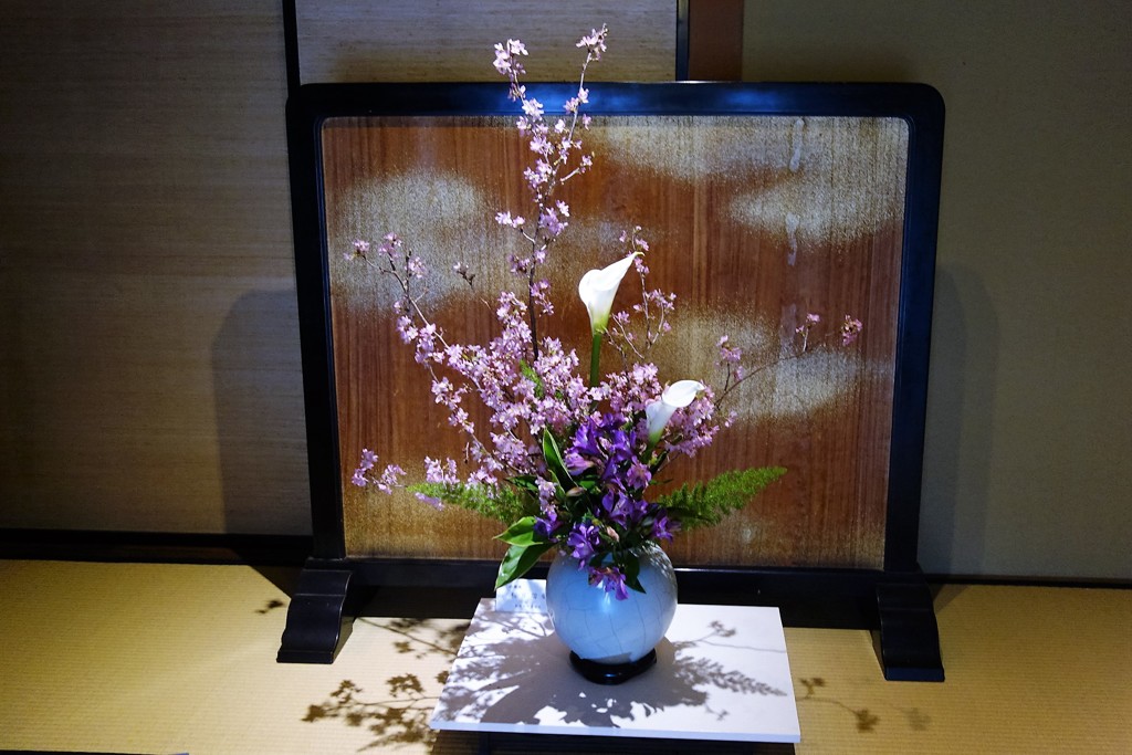迎える