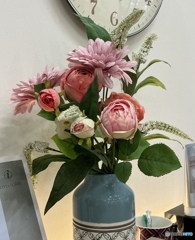artificial flowers
