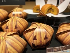 halloween pumpkin bread
