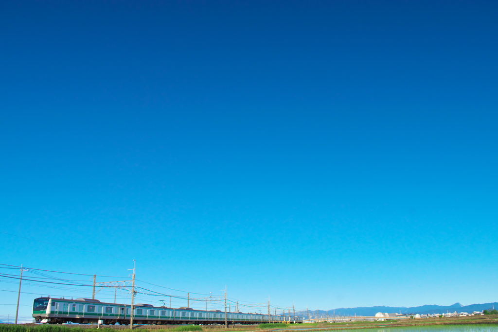 快晴の青空の下