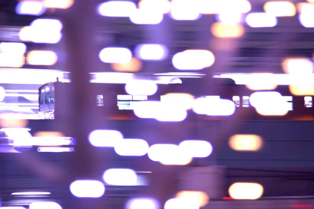 幻想の中を駆けぬける