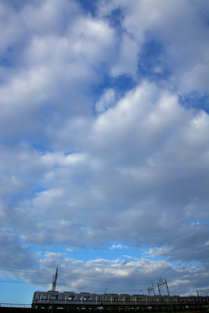 夏空を行く