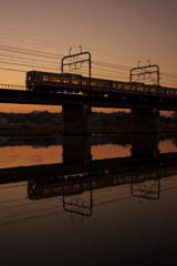 静寂の始発列車