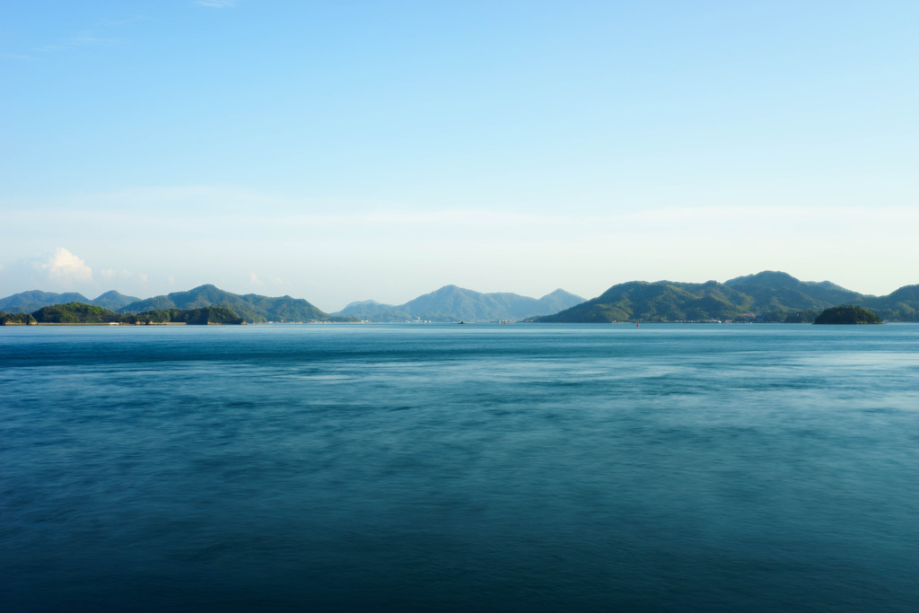 海と島