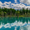 青い池と空HDR