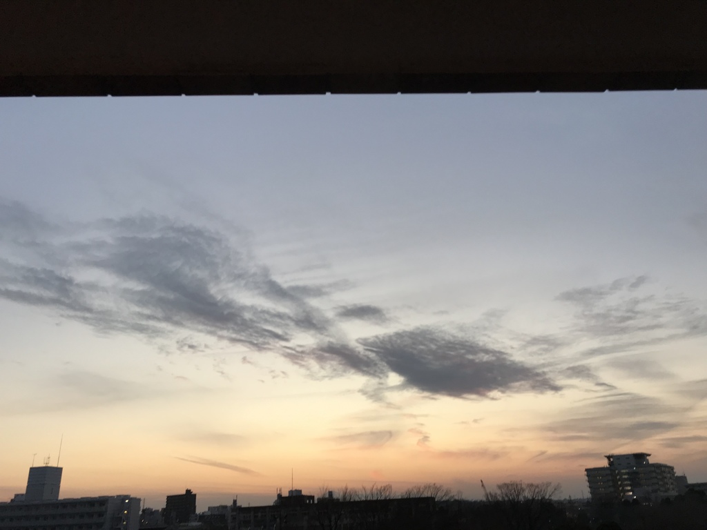 朝の不思議な雲(^^)