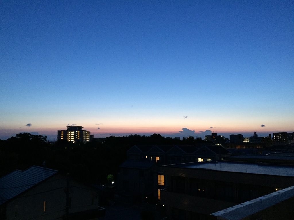 昨日の夕暮れ(^ ^)