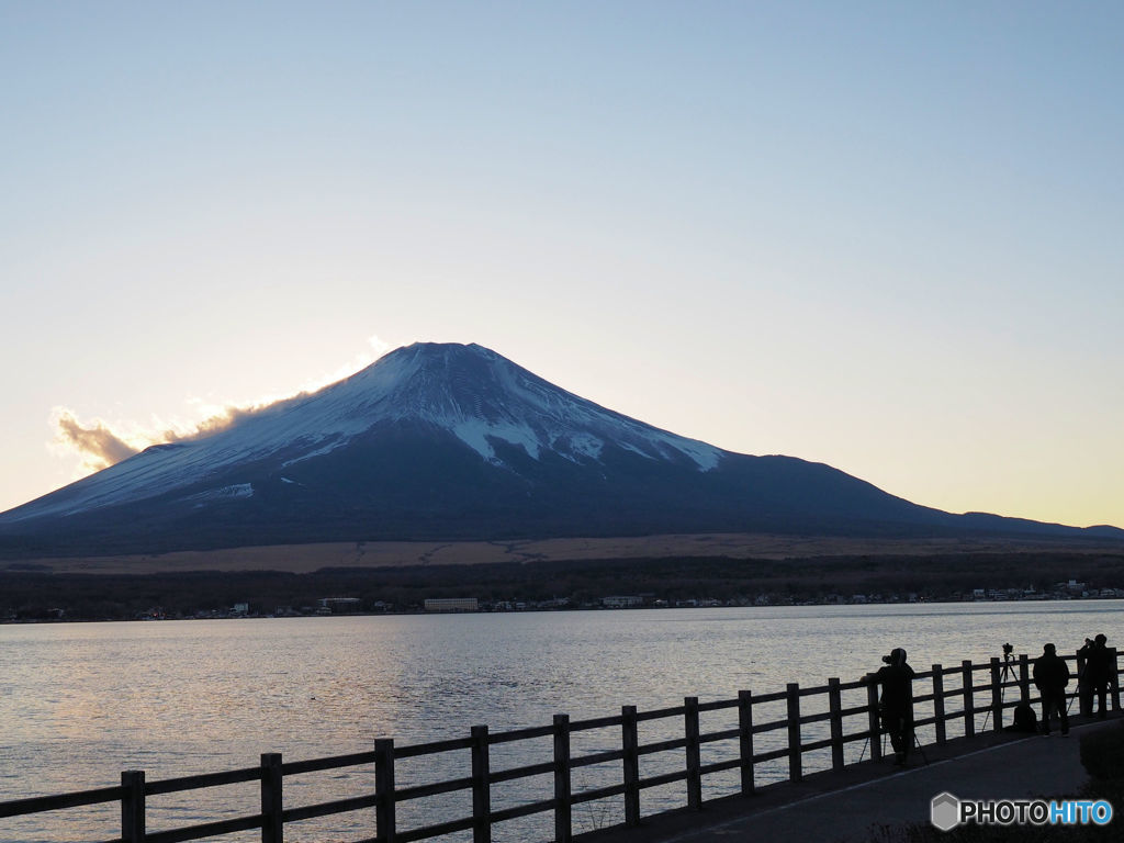 富士を撮るカメラマン
