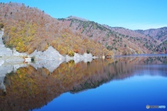 ならまた湖