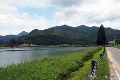 只見川
