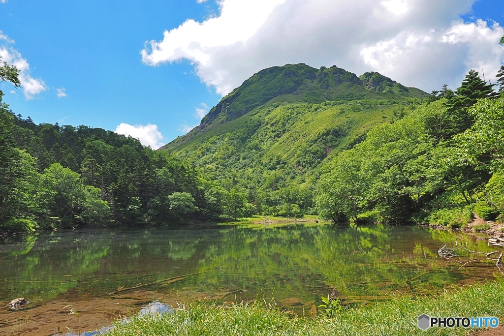 日光白根山と弥陀が池