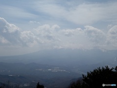 八ヶ岳には雲が