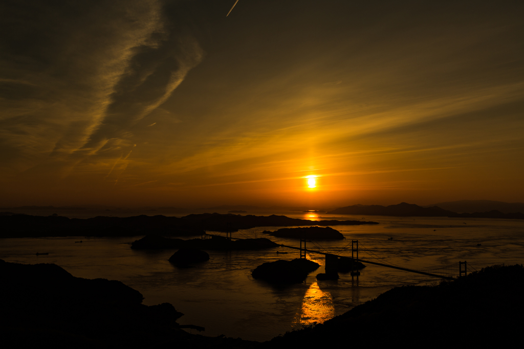 来島海峡の夕暮れ