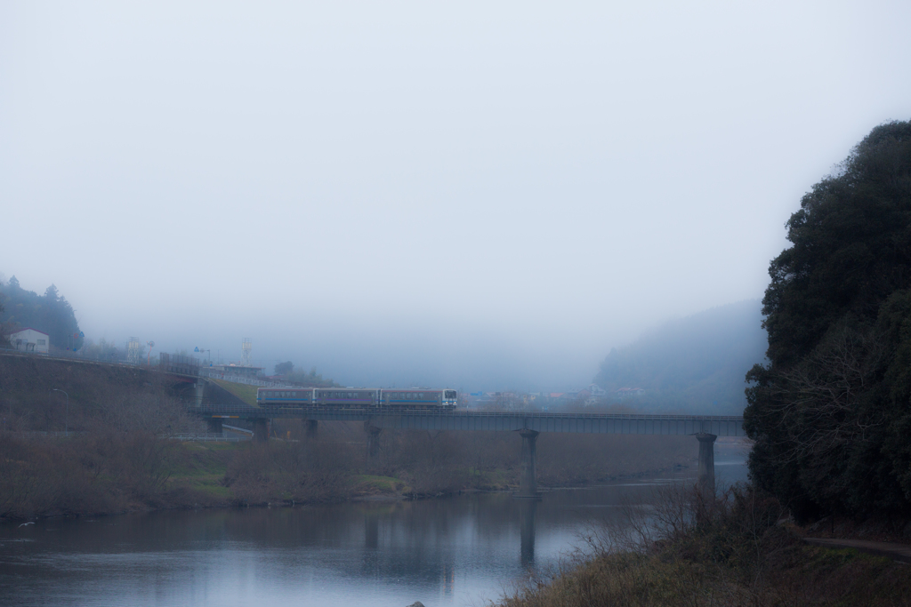 三江線と霧