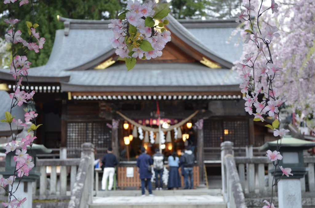 花舞う街で