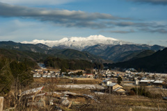 乗鞍岳の見える村