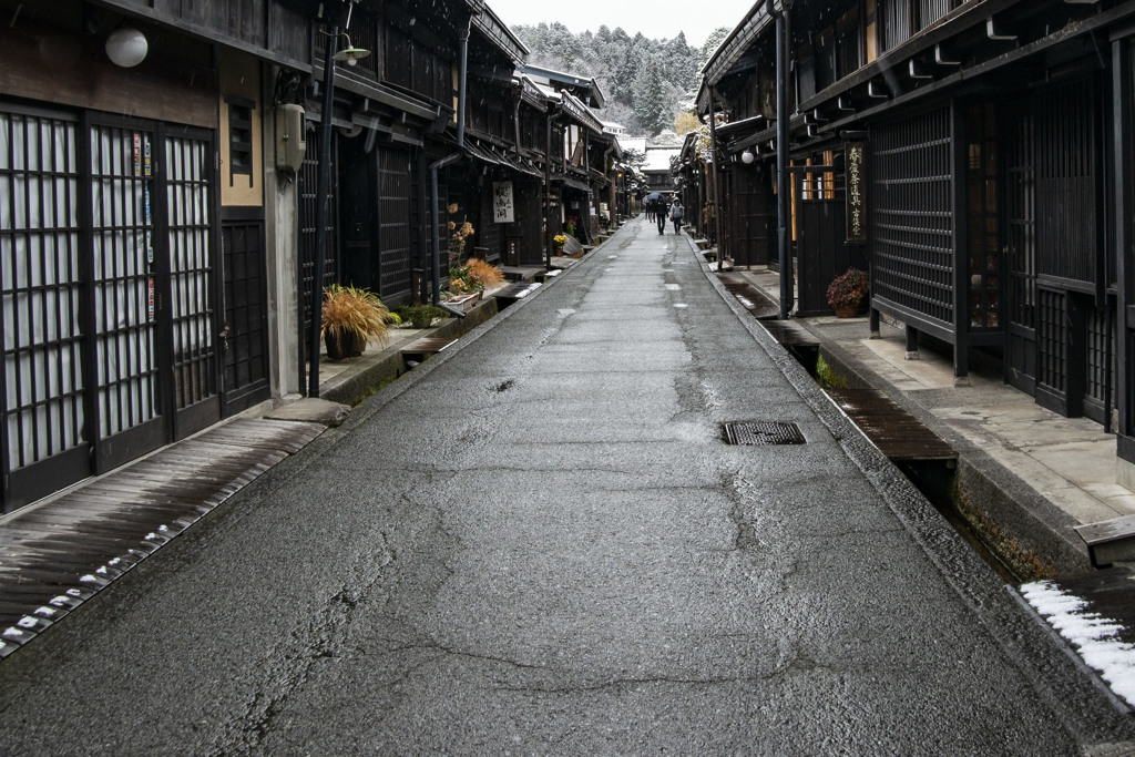 冬の高山三之町