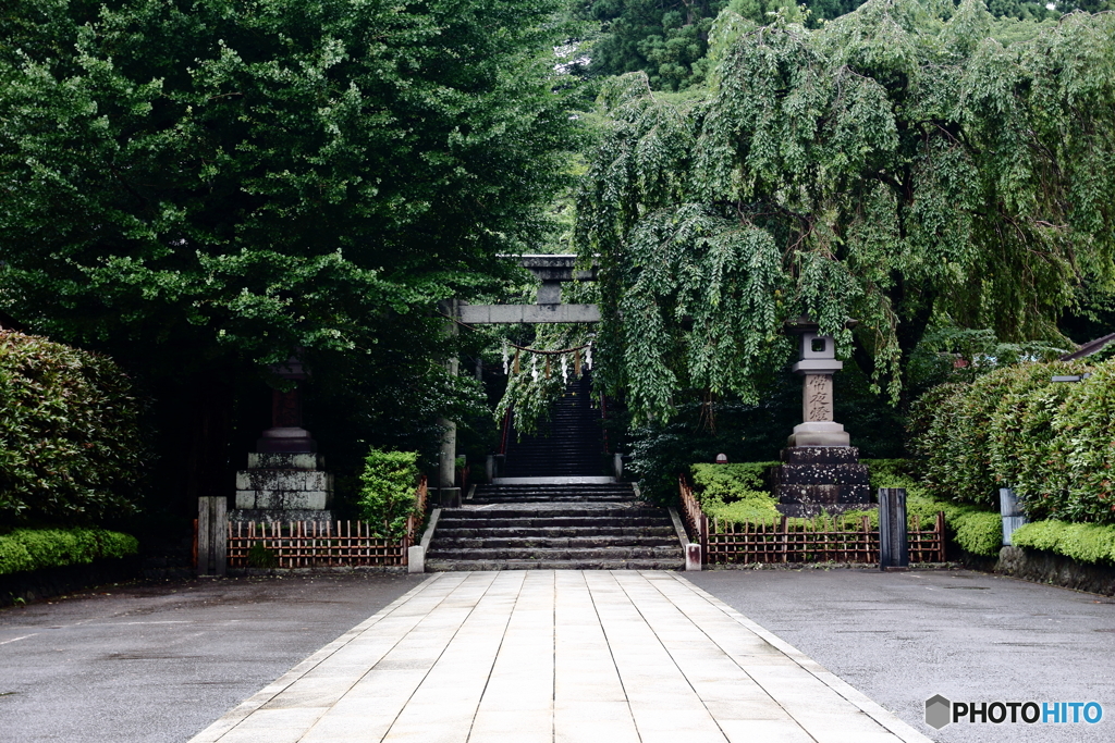 Stairs to the shrine 