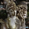 涙する女神