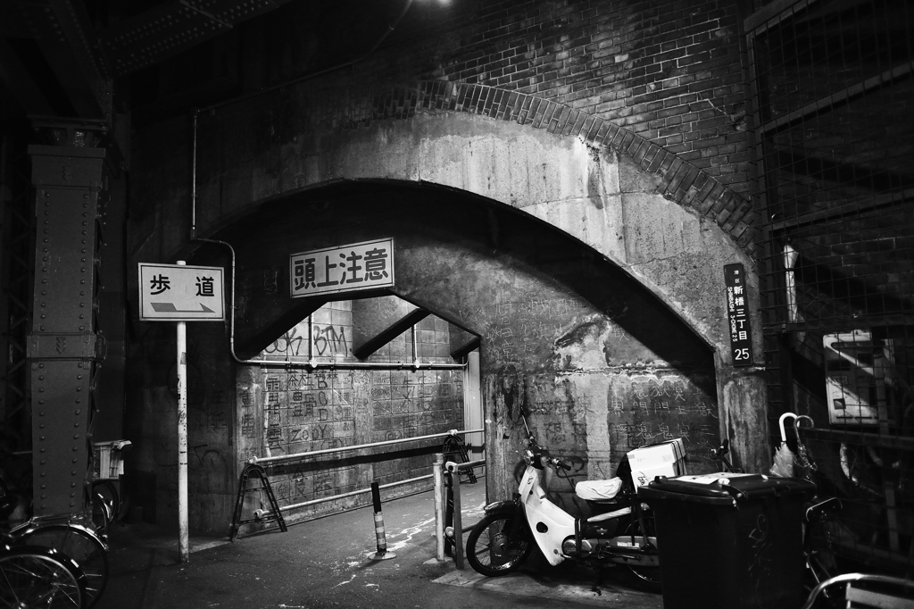 路地裏1