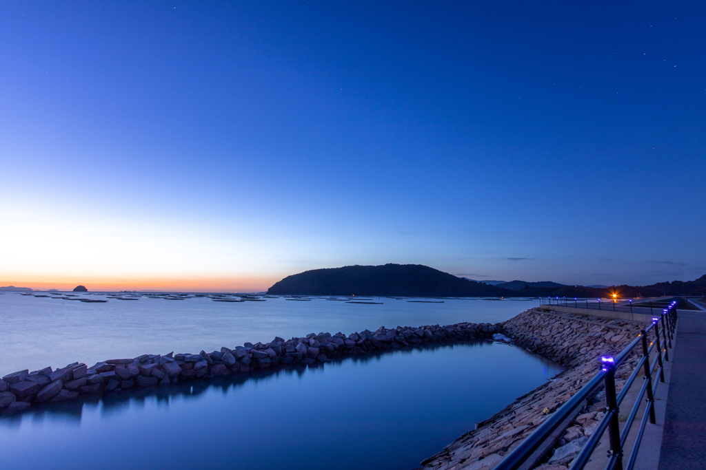 錦海湾夜明け前