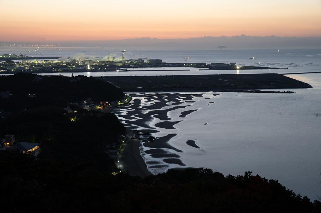 夜明け前からの干潟全景2