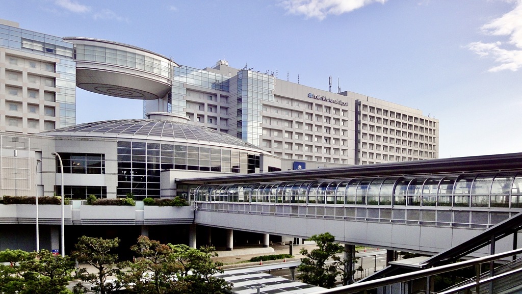 関西空港　エアロプラザ　青空だけはいつも通り