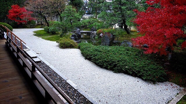 有名なお寺の近くに 必ず穴場あり