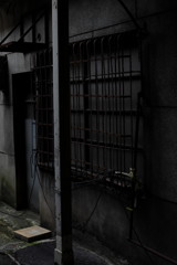 路地裏の陰