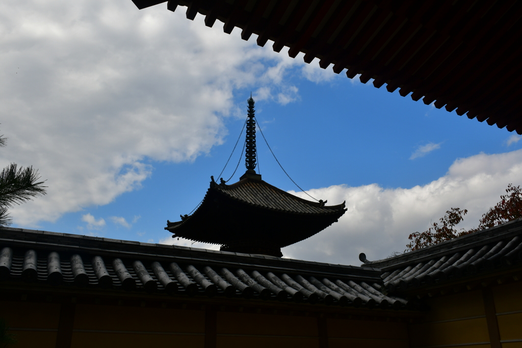 聖徳太子を祀った伽藍。