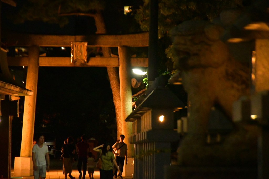 と或る神社。