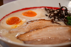濃厚とんこつラーメン。