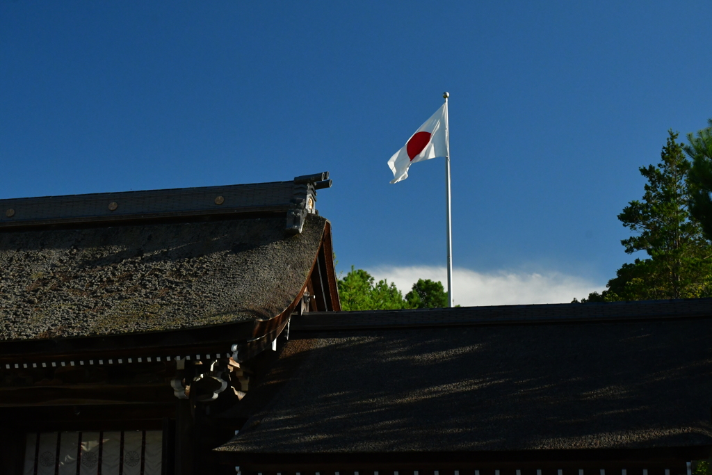 一宮に日の丸。