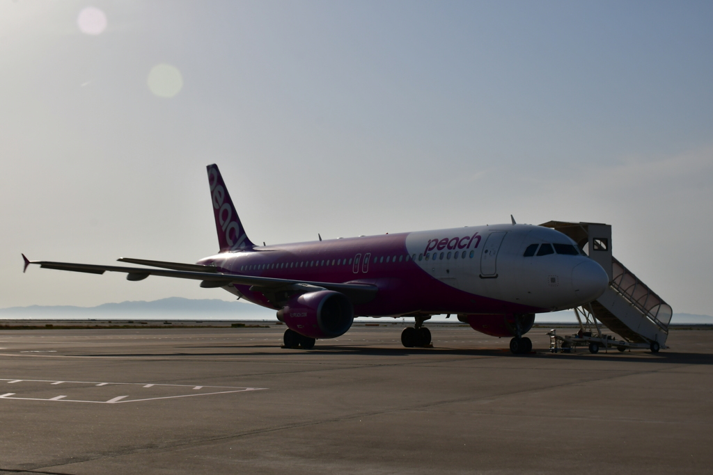 関空に降り立つ。